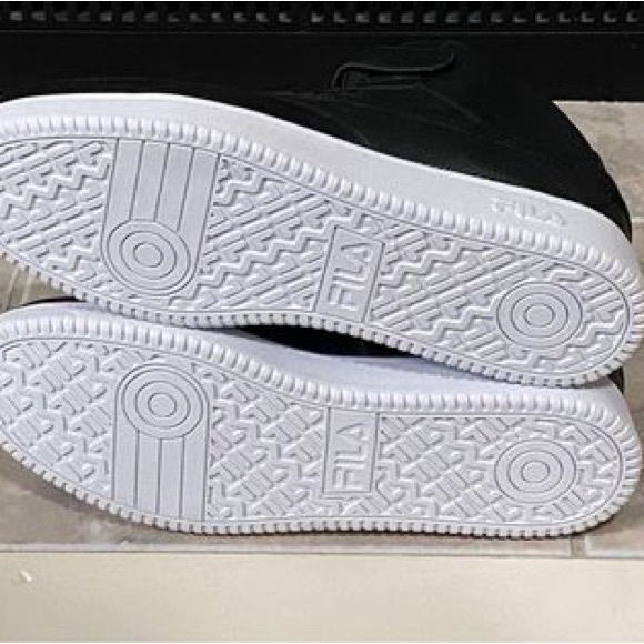 FILA Mens US 13 - Picture 6 of 6